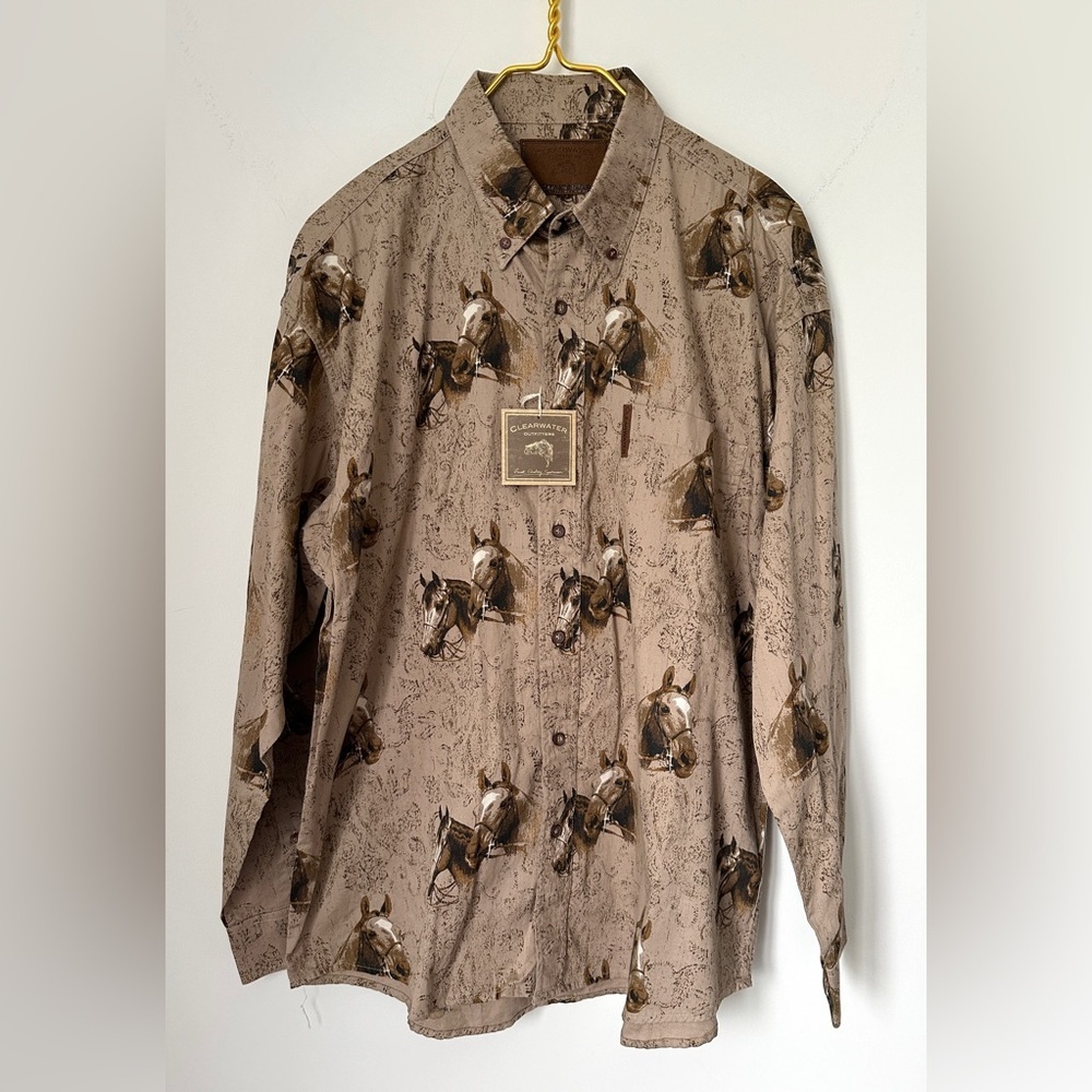 NWT Clearwater Outfitters Horse Equestrian Western Button Up Shirt Men’s Medium